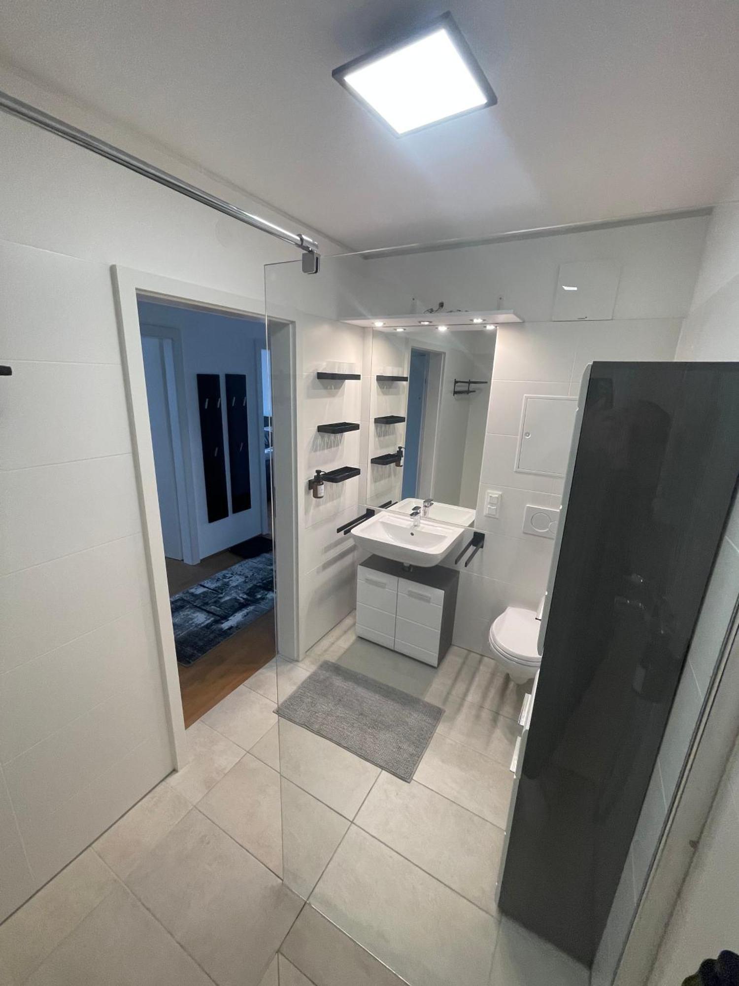 Luxusapartment Mit 40 Qm Terrasse, E-Parkplatz Und Parkplatz Грац Экстерьер фото