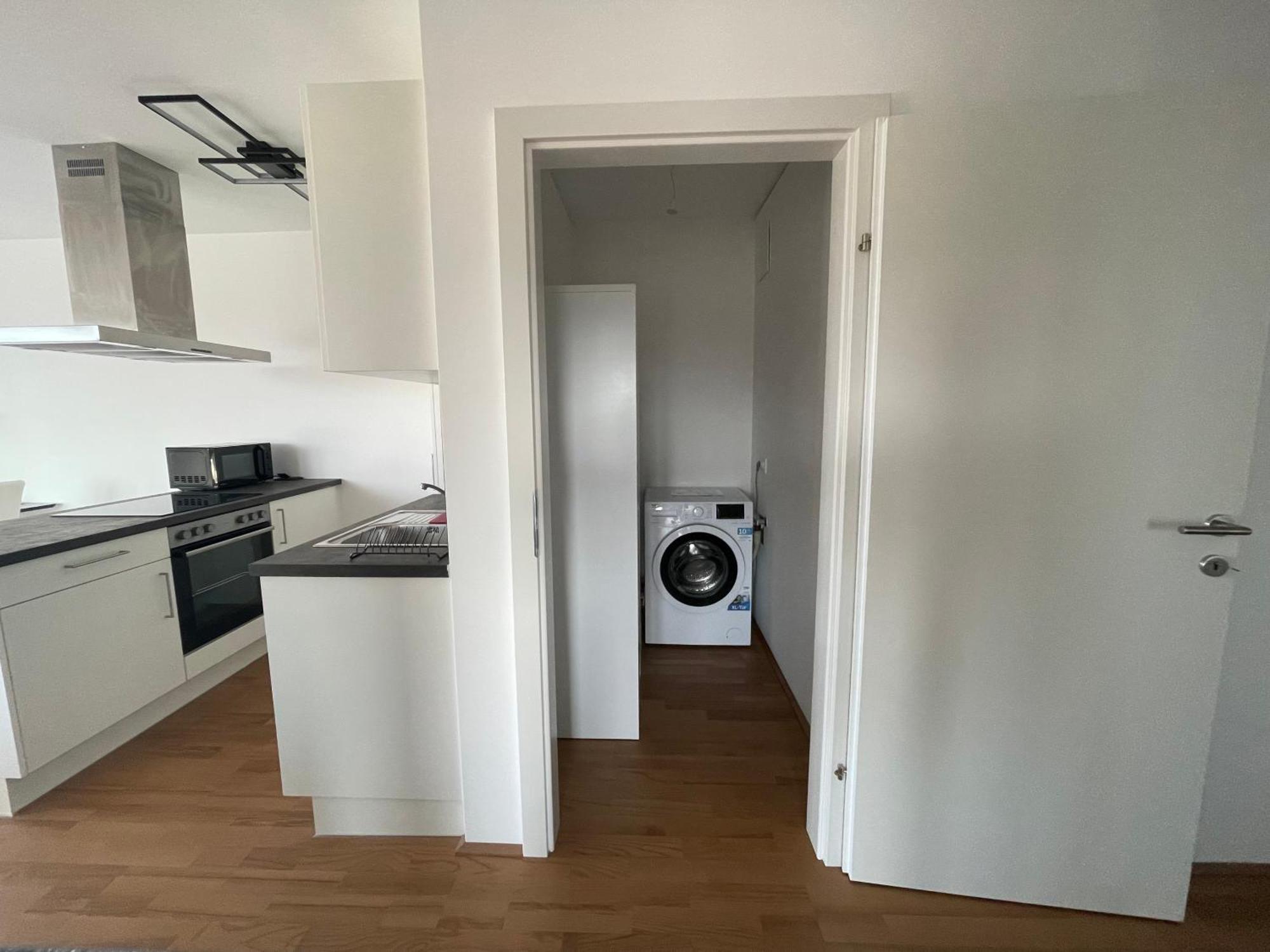 Luxusapartment Mit 40 Qm Terrasse, E-Parkplatz Und Parkplatz Грац Экстерьер фото
