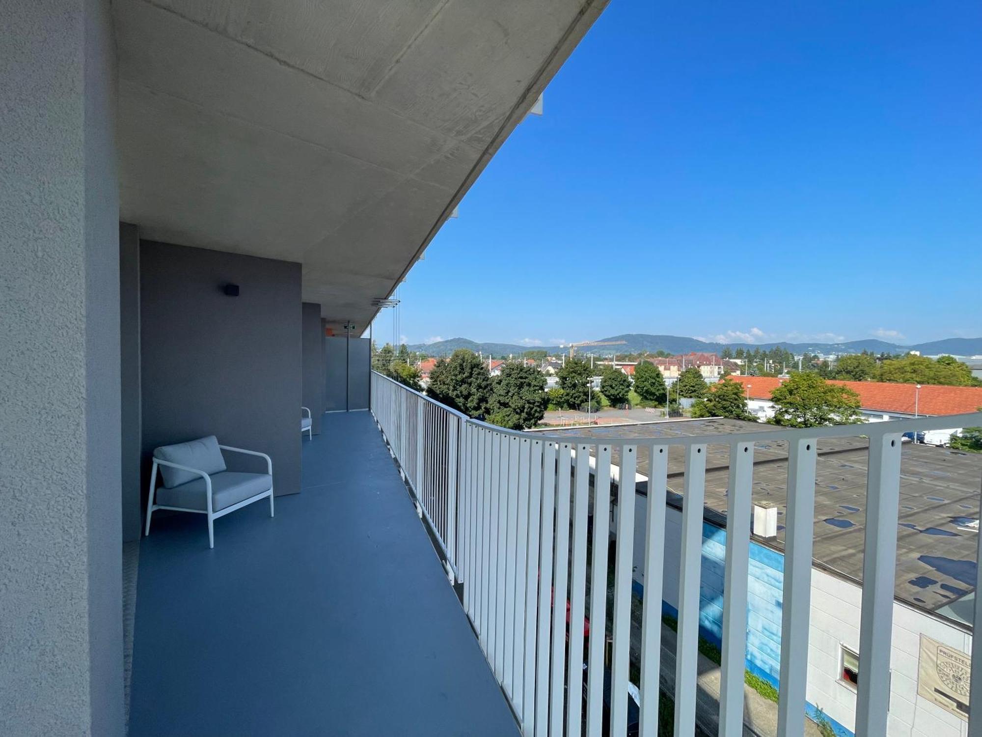 Luxusapartment Mit 40 Qm Terrasse, E-Parkplatz Und Parkplatz Грац Экстерьер фото